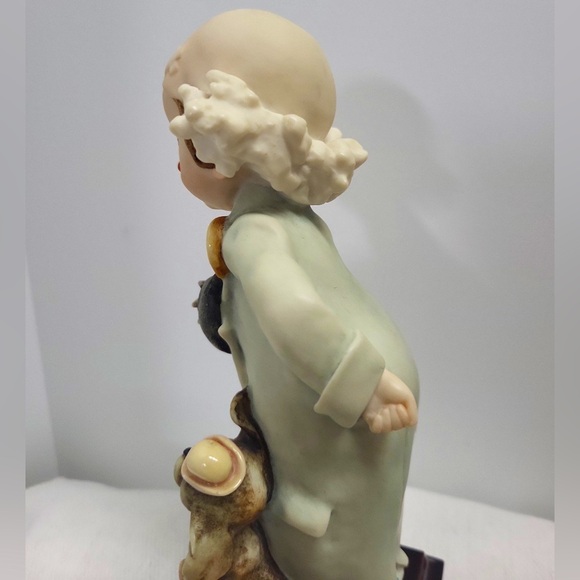 Giuseppe Armani Vintage Little Clown
Boy with Dog 8" Porcelain Figurine - Picture 4 of 9